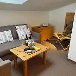 W8 Haus Ganghofer Lägenhet